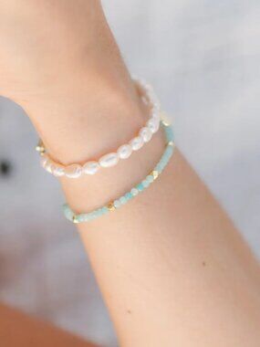BEAUTIFUL COLOR gemstone beaded bracelet Amazonite Vibrant Teal Blue Bracelet